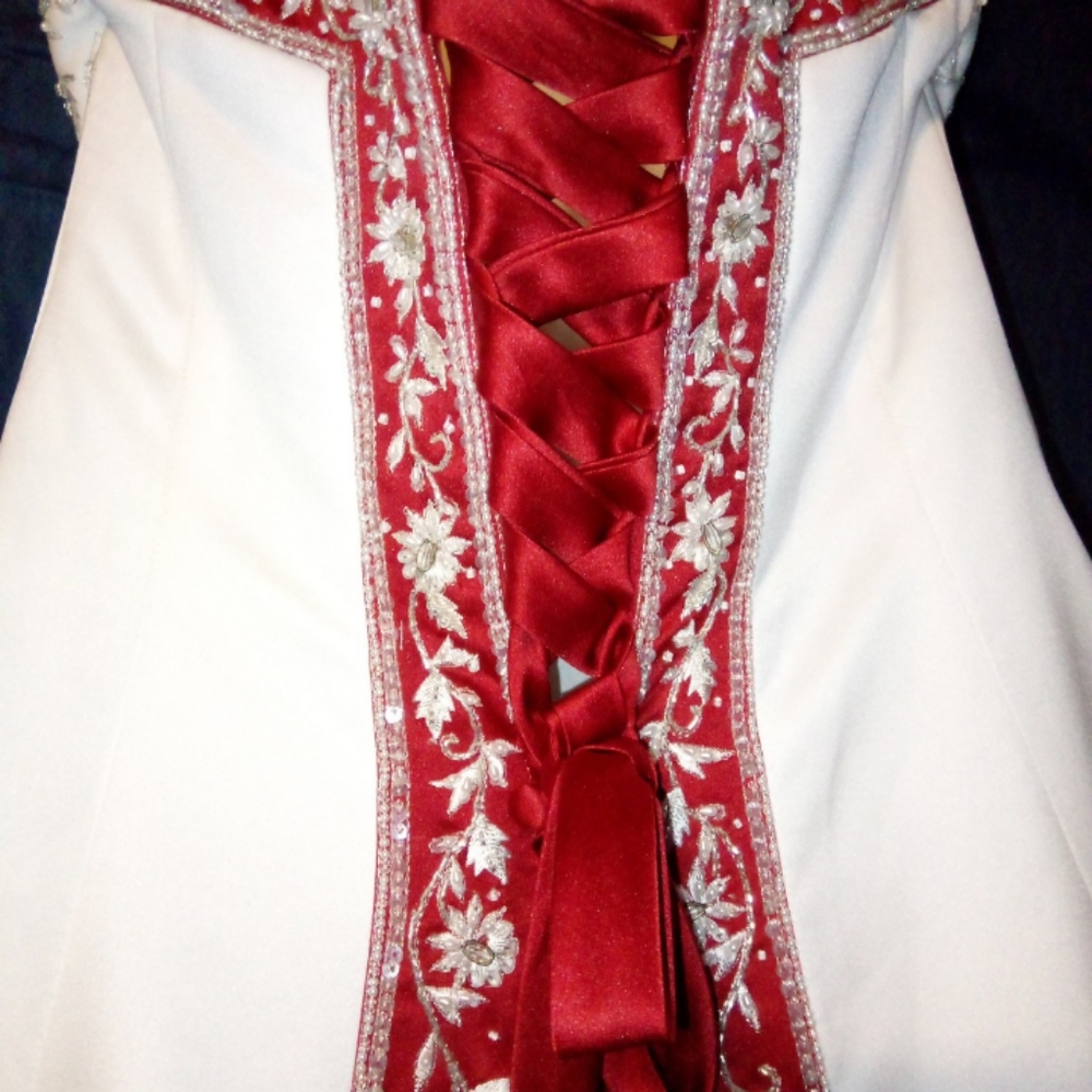 Alfred Angelo   size 10 altered white dress with a Claret train - Picture 4 of 5